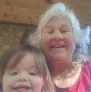 Meet your Posher, Connie